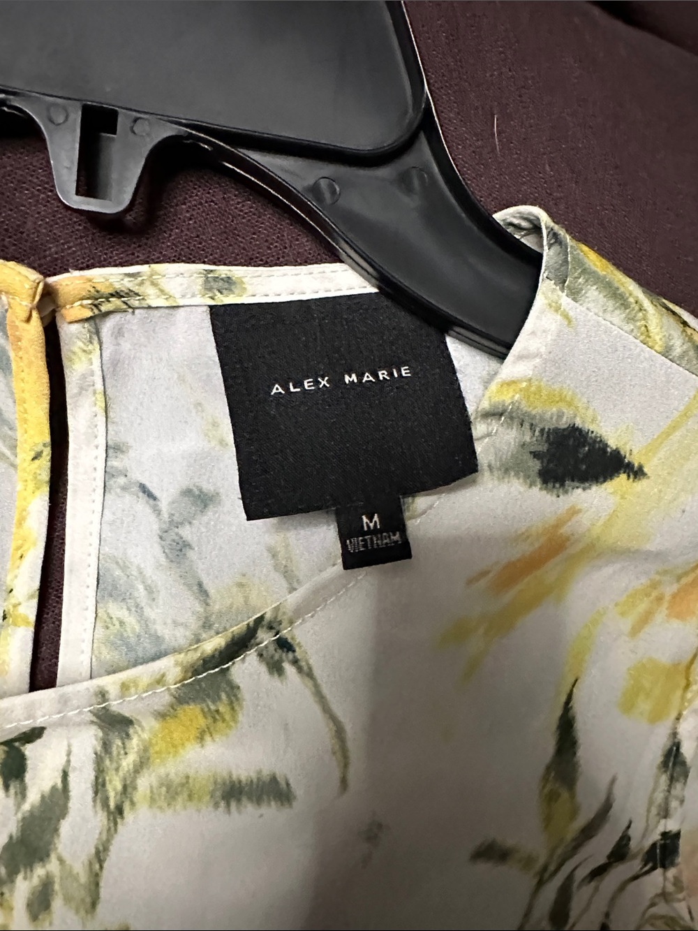 🚨5/$20🚨 Alex Marie Yellow Floral Sleeveless Camisole - Picture 2 of 3